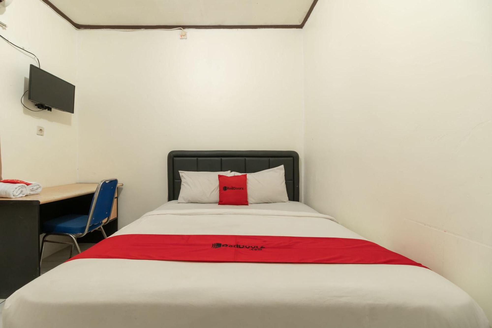 Reddoorz Near Pondok Indah Water Park Cakarta Dış mekan fotoğraf
